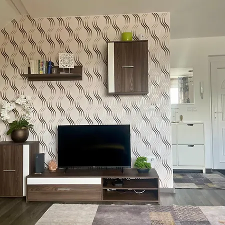 Kis-hunyad ميسكولك